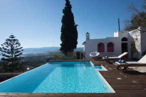 Villa with a Character Mirabello Suites